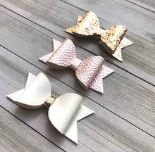Load image into Gallery viewer, Faux Leather Hairbows
